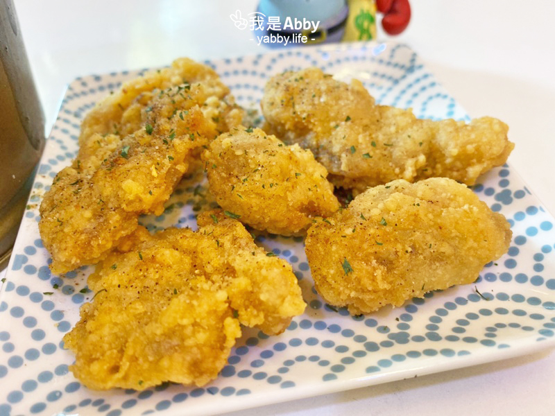 台中西屯｜芋頭控站出來！手做芋泥美食-魚吃土三文治，芋泥草莓土司&滿滿的芋泥夾蛋餅