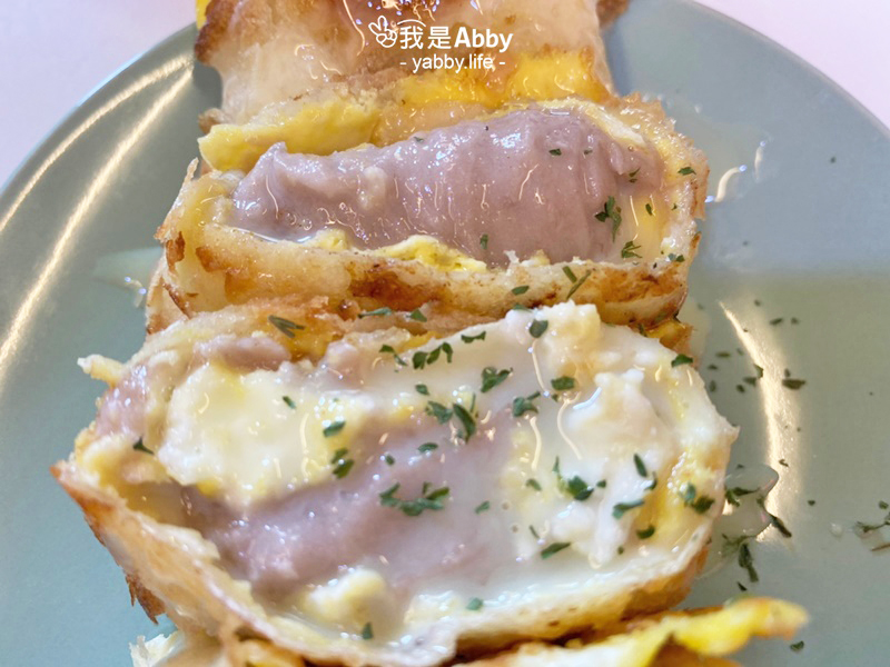 台中西屯｜芋頭控站出來！手做芋泥美食-魚吃土三文治，芋泥草莓土司&滿滿的芋泥夾蛋餅