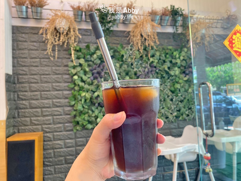 台中西屯｜芋頭控站出來！手做芋泥美食-魚吃土三文治，芋泥草莓土司&滿滿的芋泥夾蛋餅